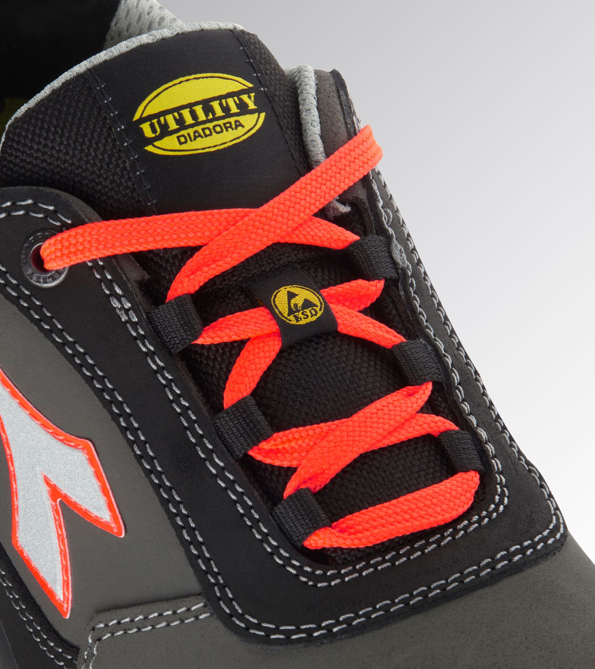 Niedriger Arbeitsschuh SHARK STA IMP LEAT LOW S3S FO SR SC ESD NERO/ROSSO FLUO - Utility