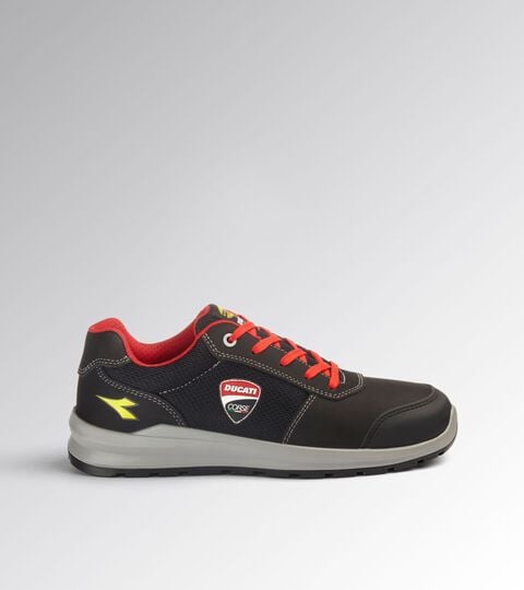 Niedriger Arbeitsschuh - Diadora Utility x Ducati Corse SPEEDY RACE LOW S1PS FO SR SC MET FREE SCHWARZ/FUNGUS - Utility