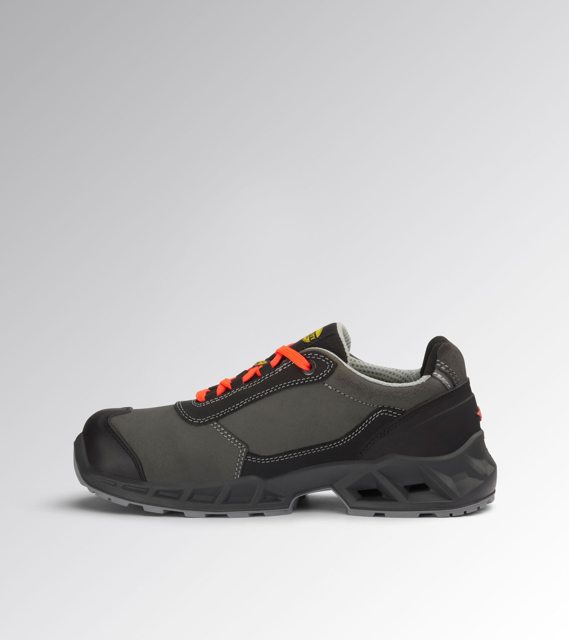 Low safety shoe SHARK STA IMP LEAT LOW S3S FO SR SC ESD BLACK/RED FLUO - Utility
