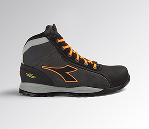 High shoes provide robust support at the ankle and are ideal for those who work on particularly uneven ground.